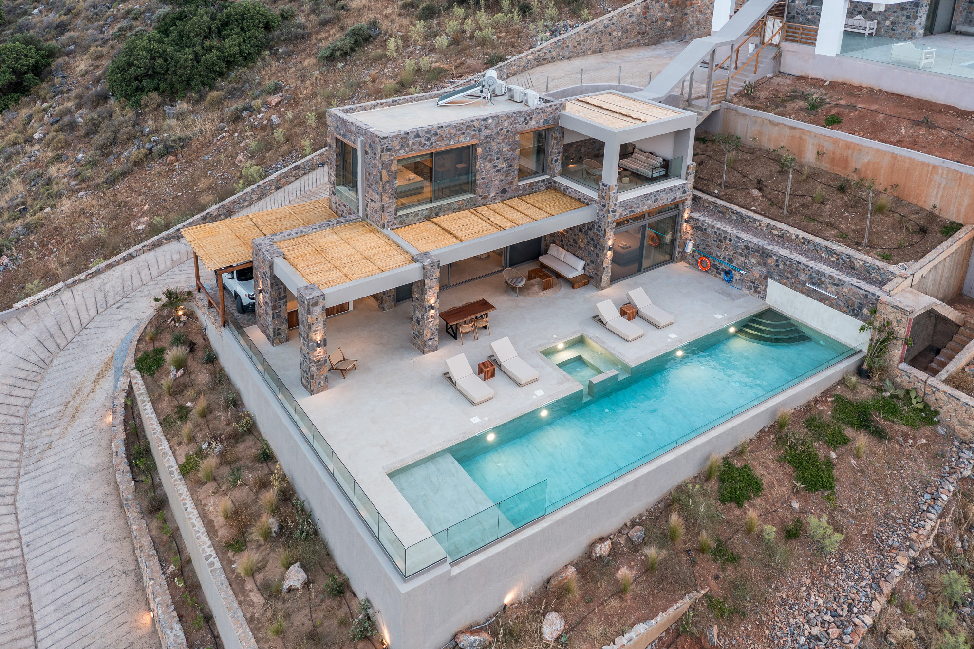 Villa Anemolithos